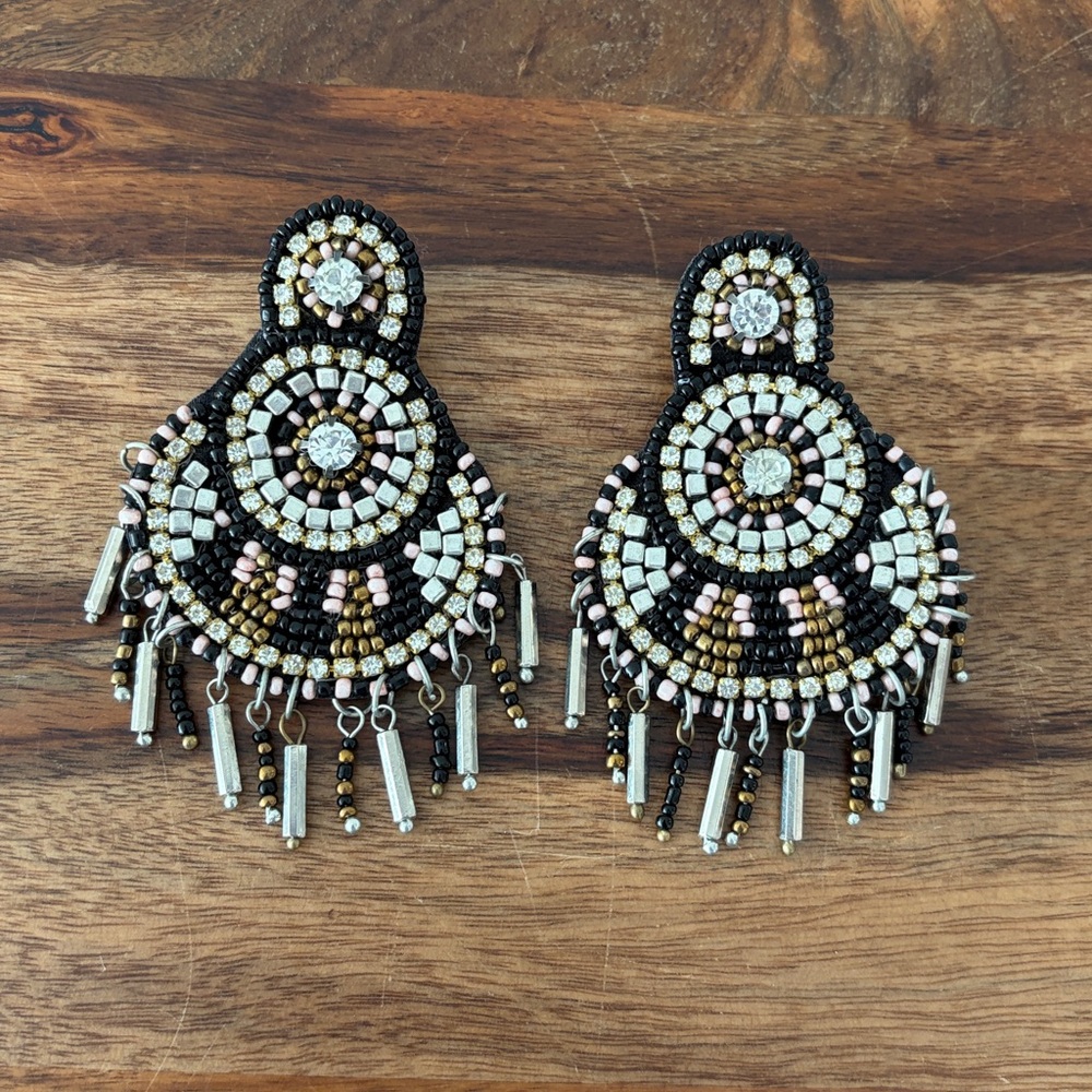 Set of 2 Express Statement Earrings - Picture 5 of 6